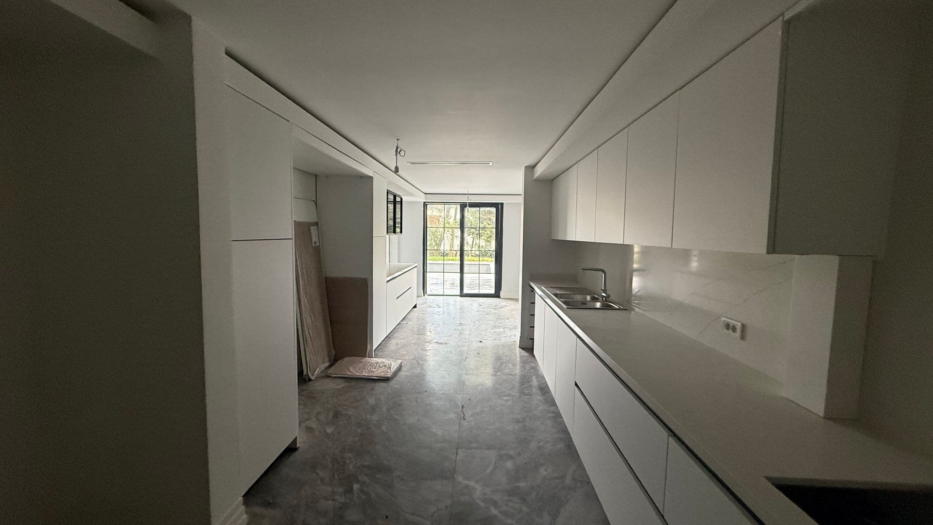 Acarkent'te Modern Dekorasyonlu Sıfır BR Villa 15