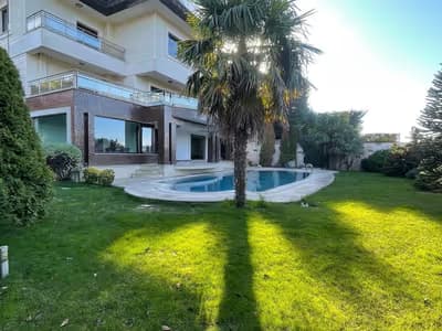 Acarkent'te Konaklar Manzaralı Asansörlü Büyük Bahçeli Satılık BR Villa 3