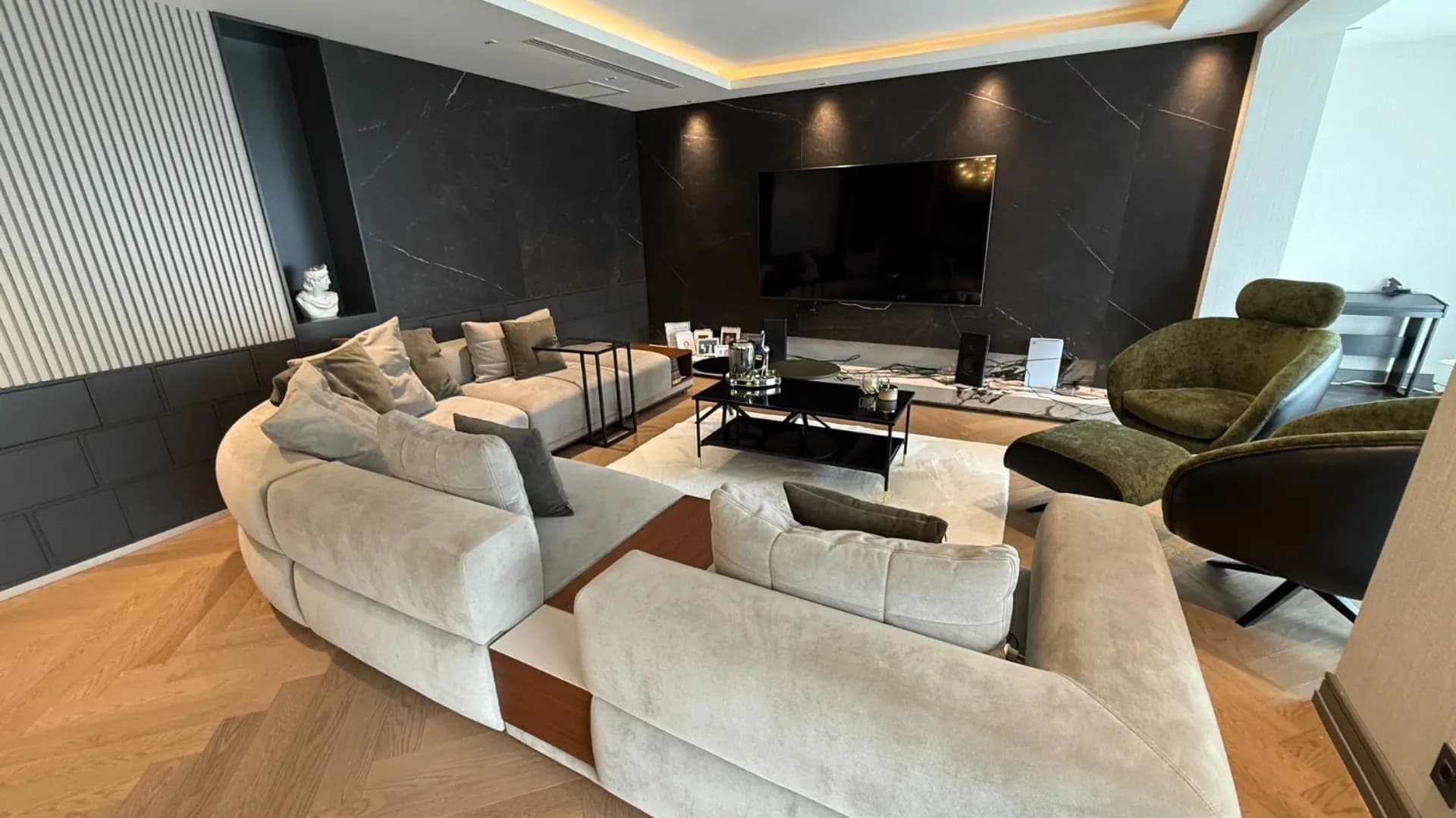 Acarkent'te Ticari Konut Avantajlı Satılık Ultra Lüks Villa 5