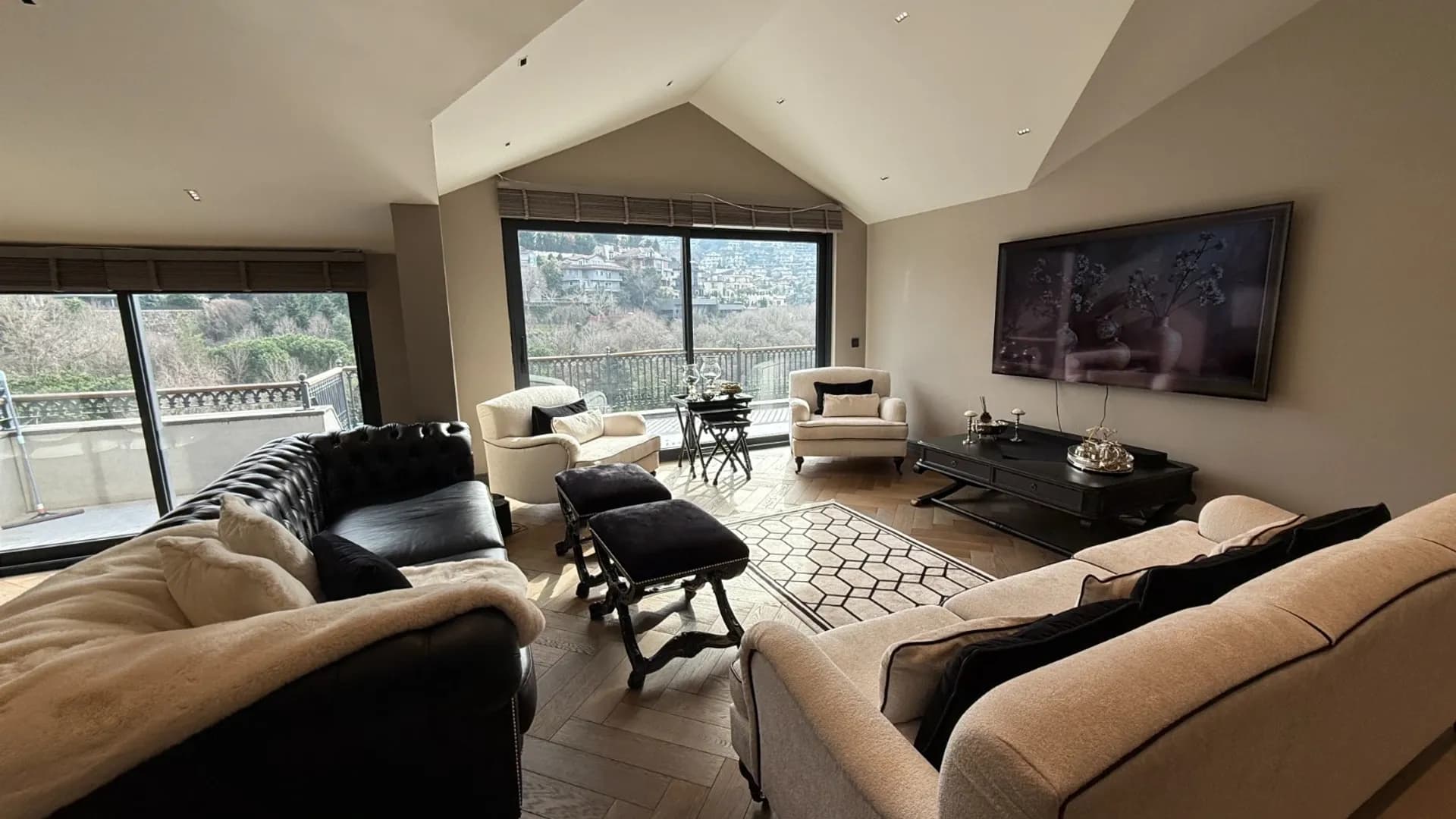 Acarkent'te Ticari Konut Avantajlı Satılık Ultra Lüks Villa 6