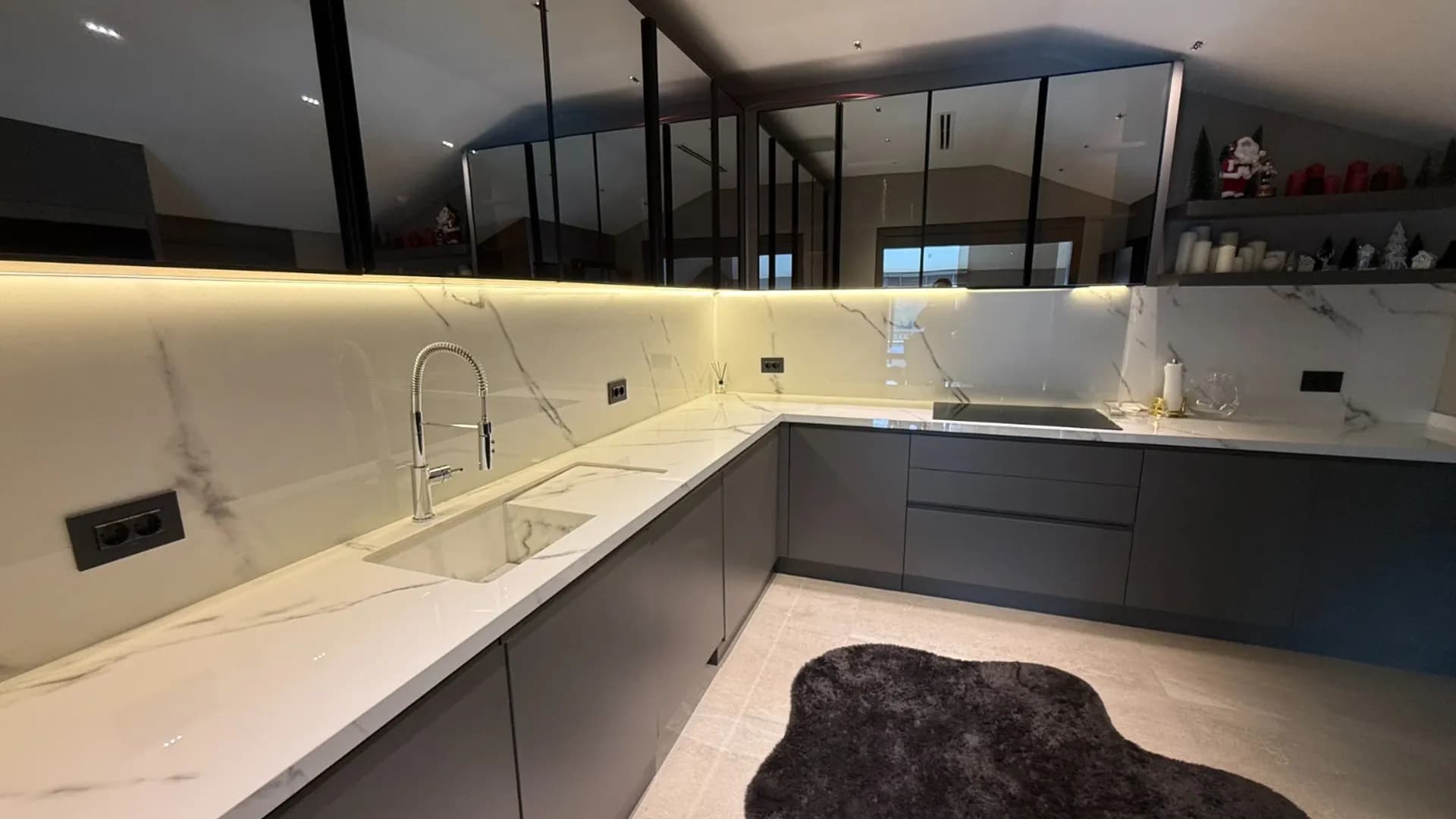 Acarkent'te Ticari Konut Avantajlı Satılık Ultra Lüks Villa 8