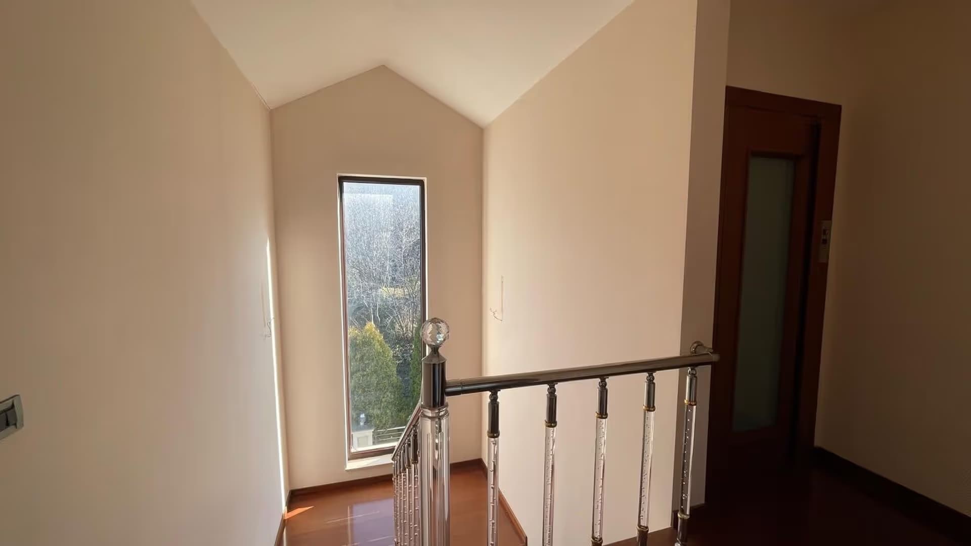 Acarkent'te Konaklar Manzaralı Asansörlü Büyük Bahçeli Satılık BR Villa 21