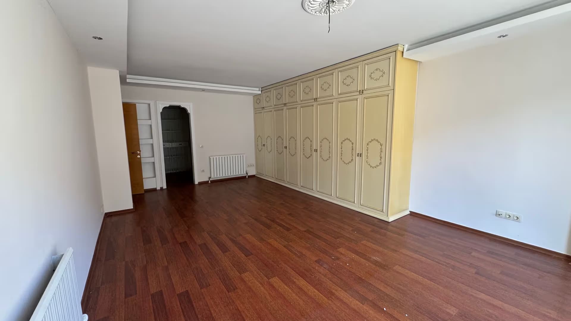 Acarkent'te Orman Manzaralı Güney Cepheli BR Satılık Villa 14