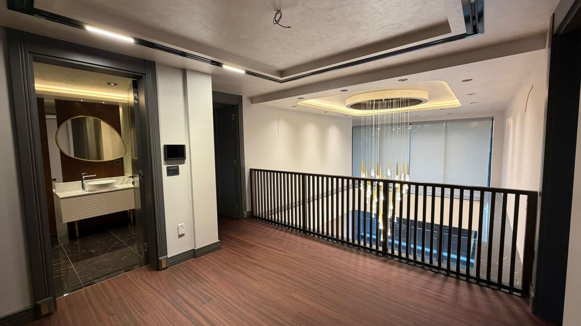 Acarkent'te Komple Yenilenmiş BR Tipi Villa 16