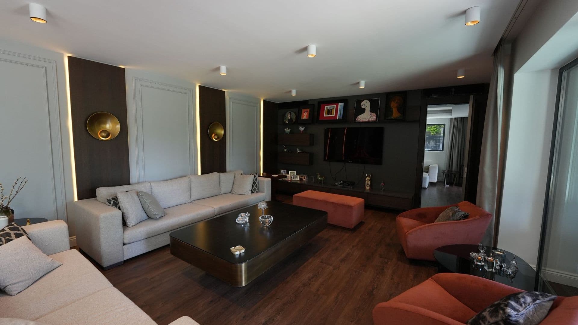 Acarkent'te Hakim Konumlu Ultra Modern Satılık Villa 15