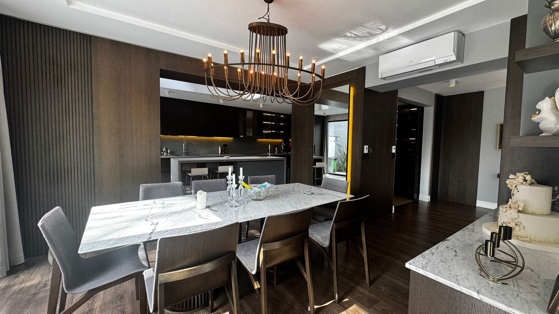 Acarkent'te Hakim Konumlu Ultra Modern Satılık Villa 16