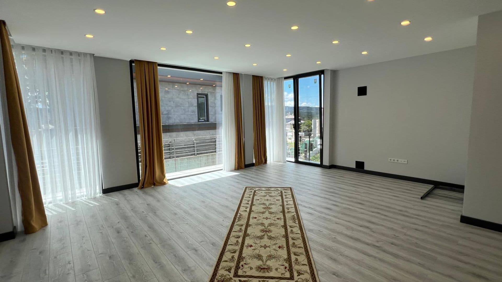Reşadiye'de Müstakil Havuzlu Modern Sıfır Satılık Villa 17