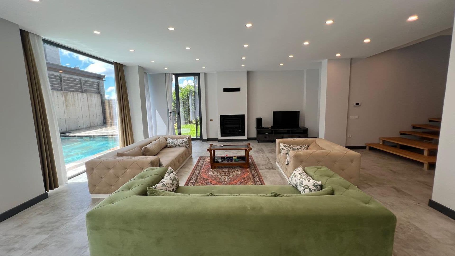 Reşadiye'de Müstakil Havuzlu Modern Sıfır Kiralık Villa 25