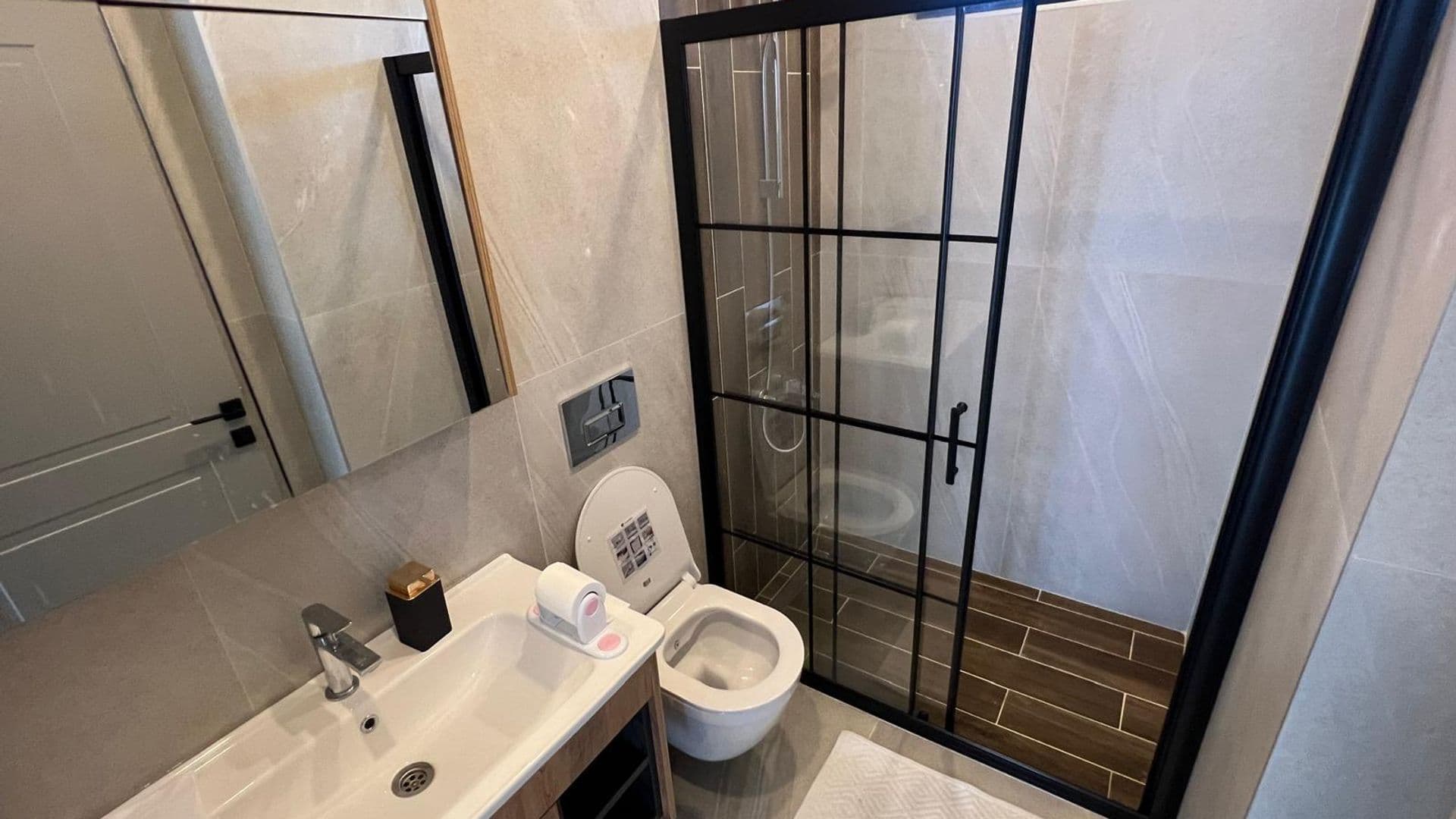 Reşadiye'de Müstakil Havuzlu Modern Sıfır Kiralık Villa 20