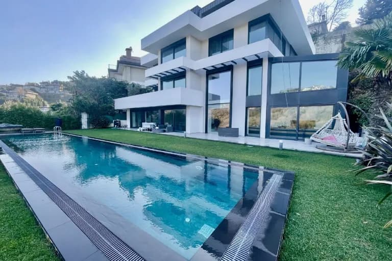 Acarkent'te Sıradışı Ultra Lüks Eşyalı Satılık Villa 1